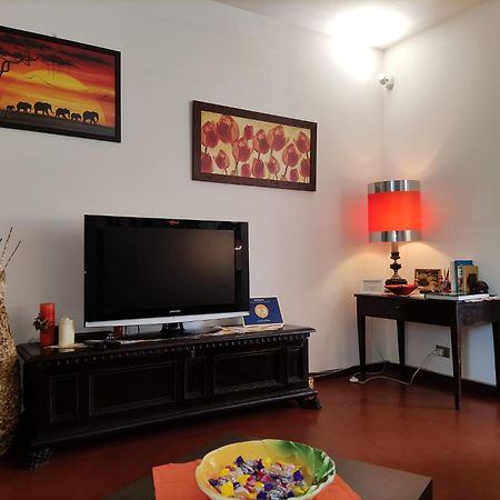 La Casa Di Elena Hotel กาเมริโน ภายนอก รูปภาพ
